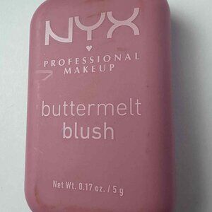 NYX Professional Makeup Buttermelt Blush; Butta Together‎ Soft Pink Cream Powder